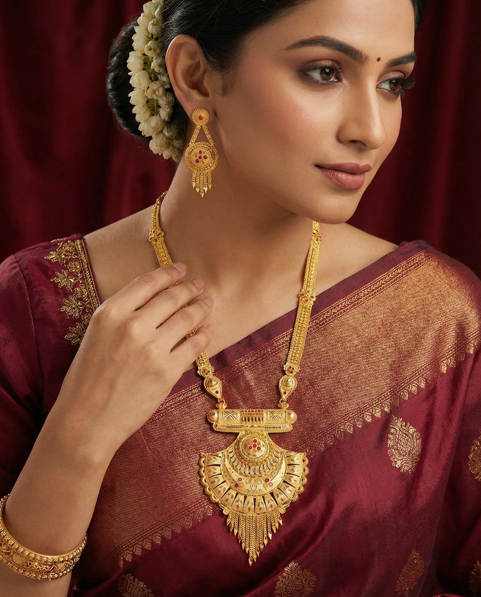 Heritage Antique Gold Long Pendant Necklace Set